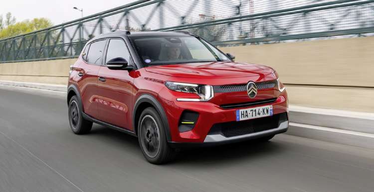 « Vous ne verrez pas d'écrans partout » : le PDG de Citroën rassure les allergiques au numérique