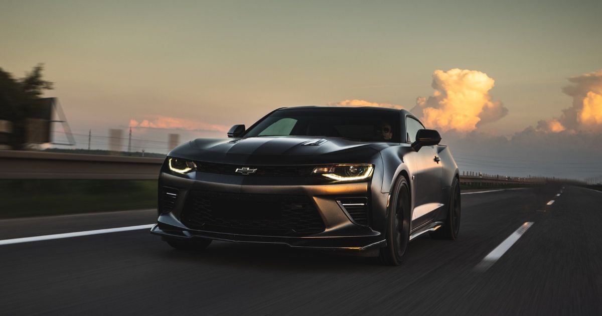 Gagnez une Chevrolet Camaro de 405 ch en achetant un tee-shirt à 35 € : l'incroyable pari d'un entrepreneur sarthois