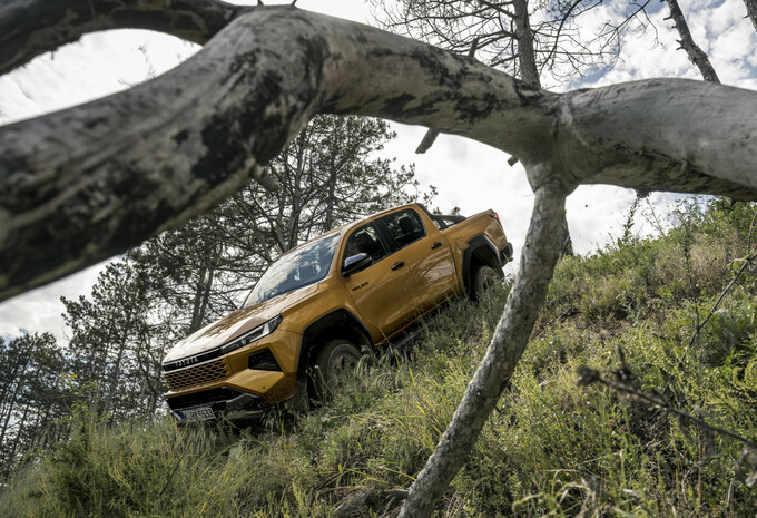 Toyota Hilux Hybrid (2026) : toujours la référence des pick-up ?