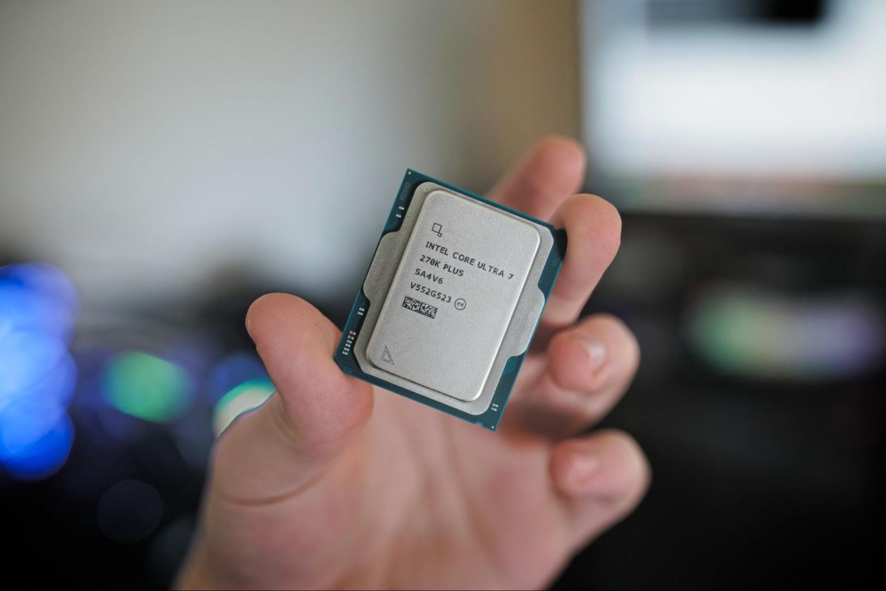 Intel Expands iBOT Software to Seven More Games With Up to 27% Performance Boost