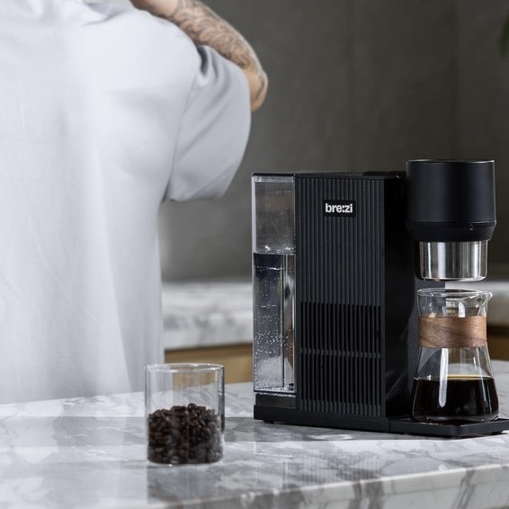 Brezi Cold Review: The Fast Cold Brew Coffee and Tea Brewer That Changes Everything