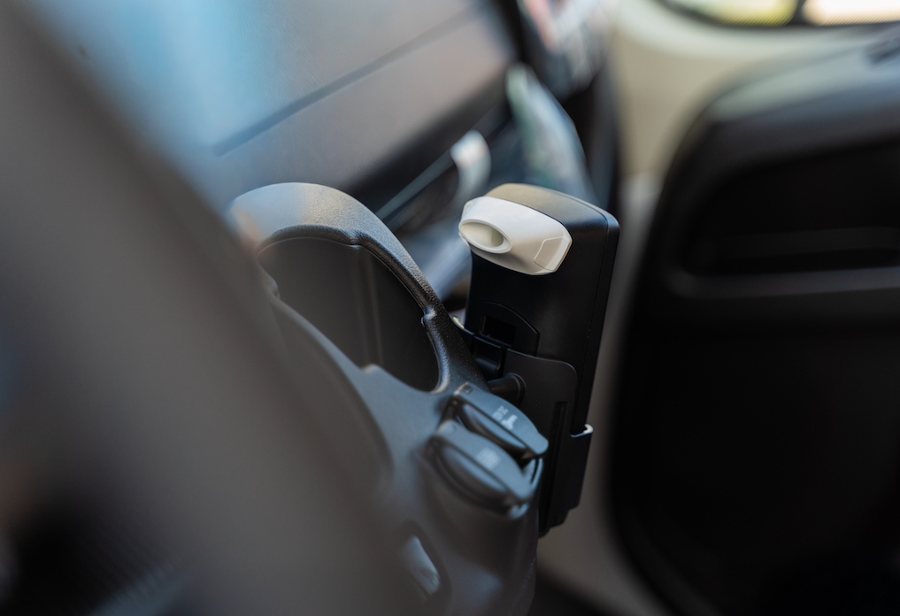Yonne : ivre, il trafique l'éthylotest anti-démarrage de sa voiture pour prendre le volant