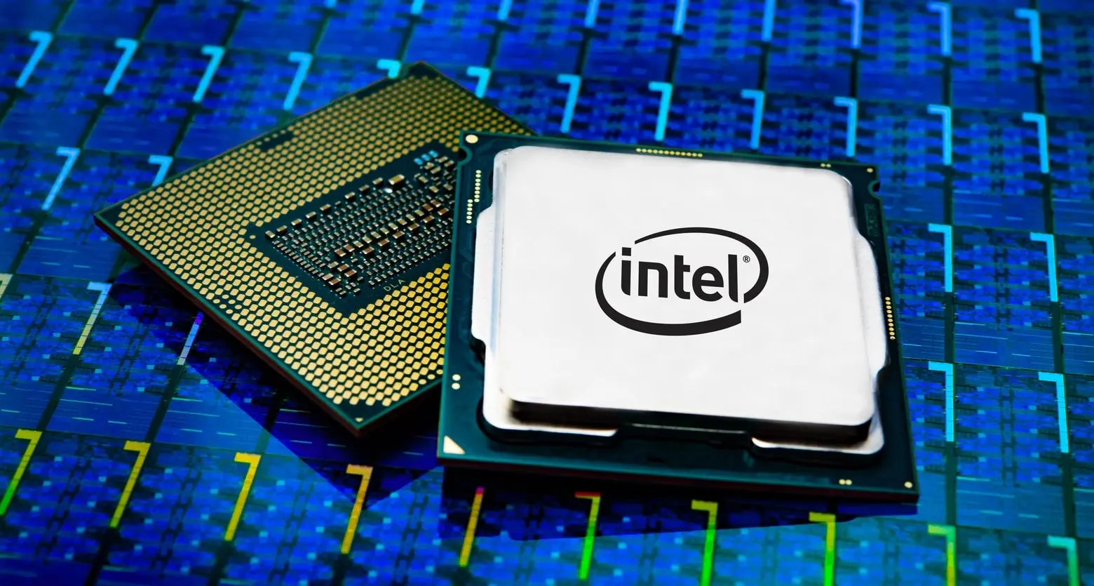 Trump Says Apple and Intel Will Build Chips Together in the US