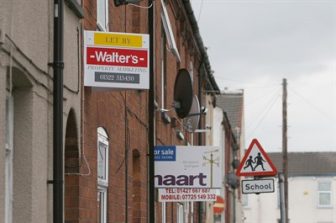Buyer Demand Remains Weak as Housing Market Struggles for Momentum