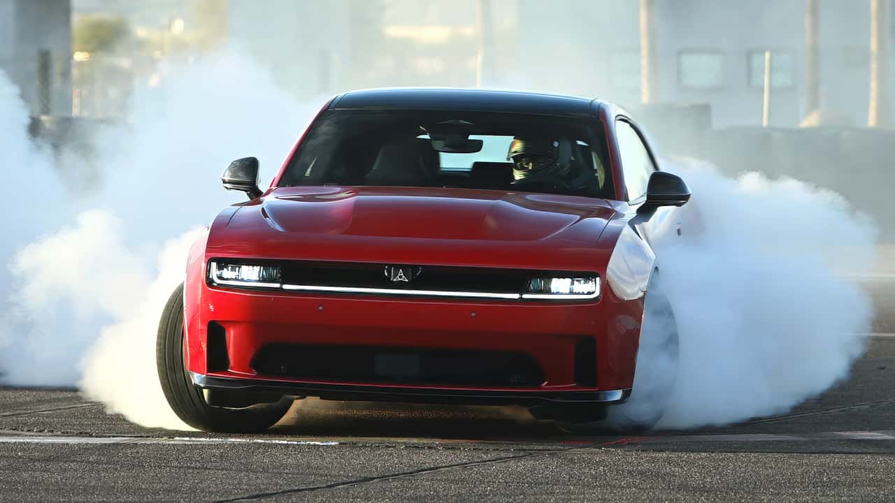 La Dodge Charger EV subit une énorme hausse de prix : ce qu'il faut savoir