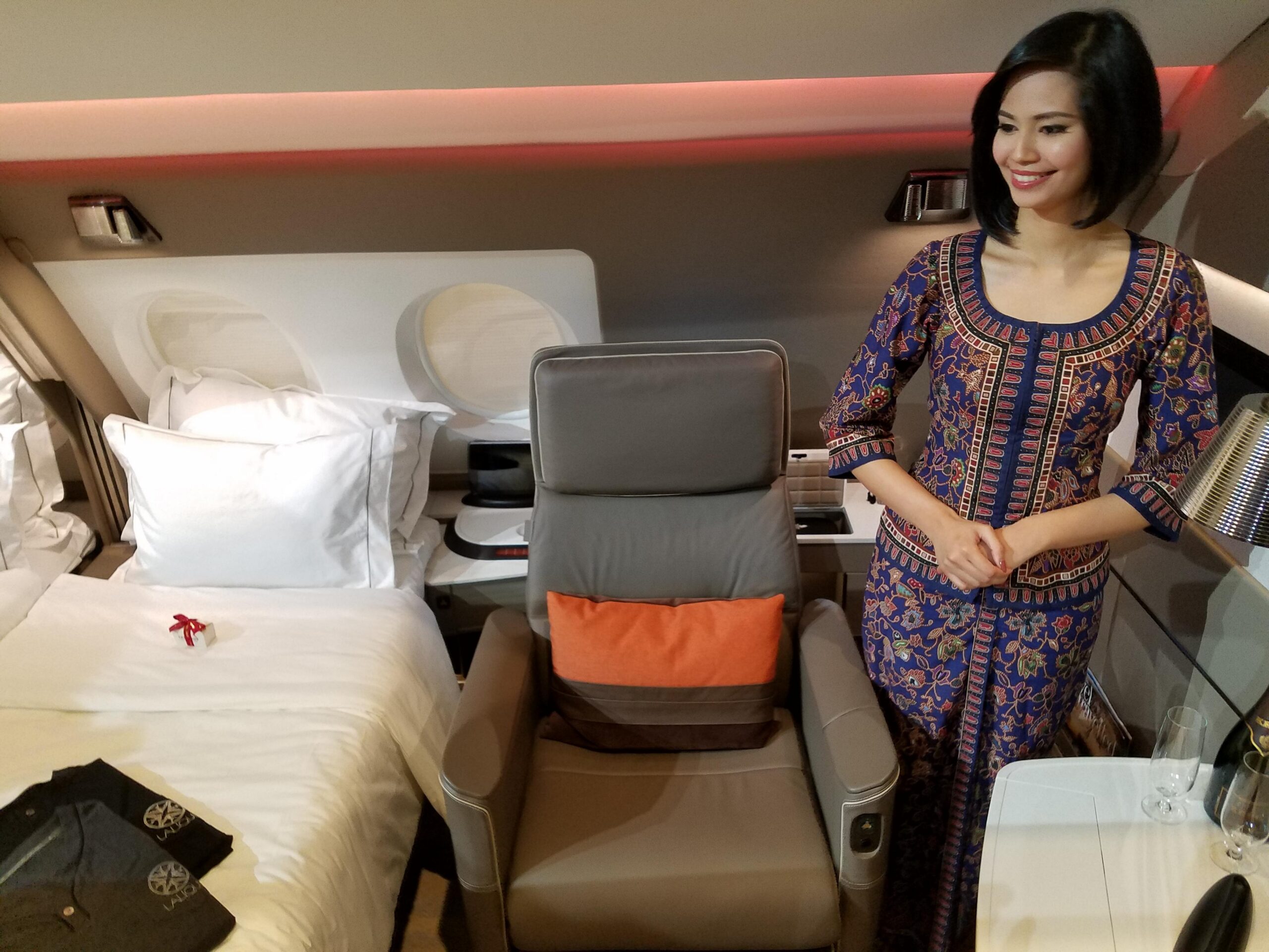 Best Rewards Card Offers Right Now — Up To 200,000 Points In Bonuses For Premium Travel [June 2026]