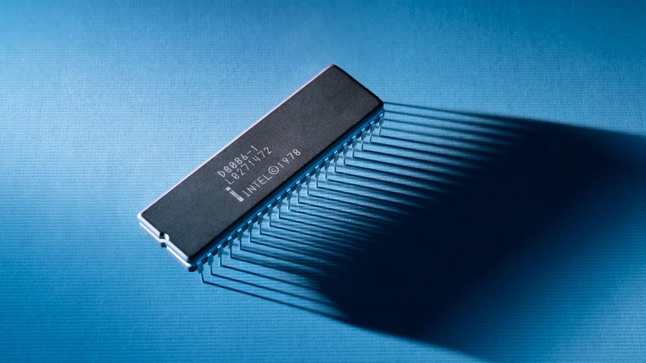 Intel 8086 Processor: How a 'Temporary Fix' in 1978 Became the Foundation of Modern Computing