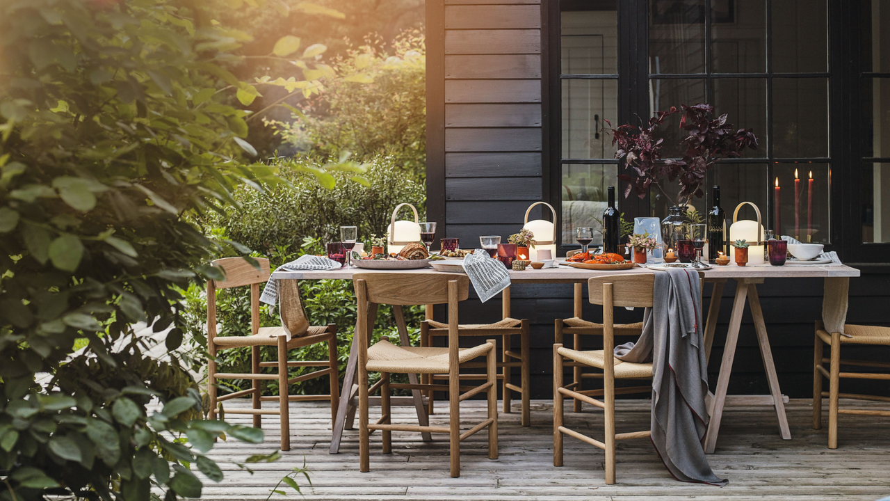 ALDI Just Dropped a Chic $50 Mid-Century Outdoor Chair That Looks Like Styles I've Seen for $300