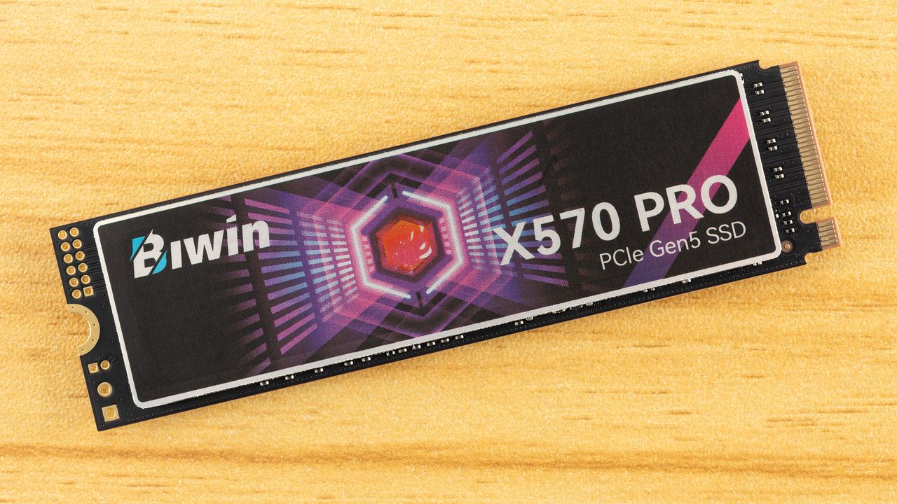 Crushing Shortages Force Biwin Into $1.86 Billion NAND Deal for SSDs — What It Means for the Market
