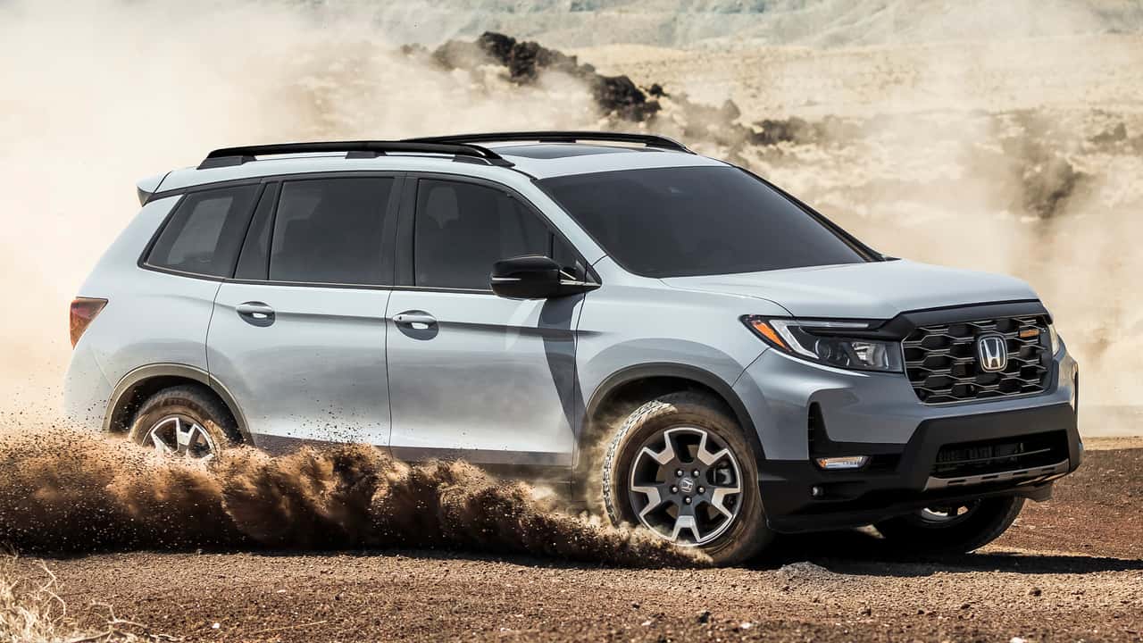 Honda Recalls 880,000 SUVs For Wheels That Could Fall Off