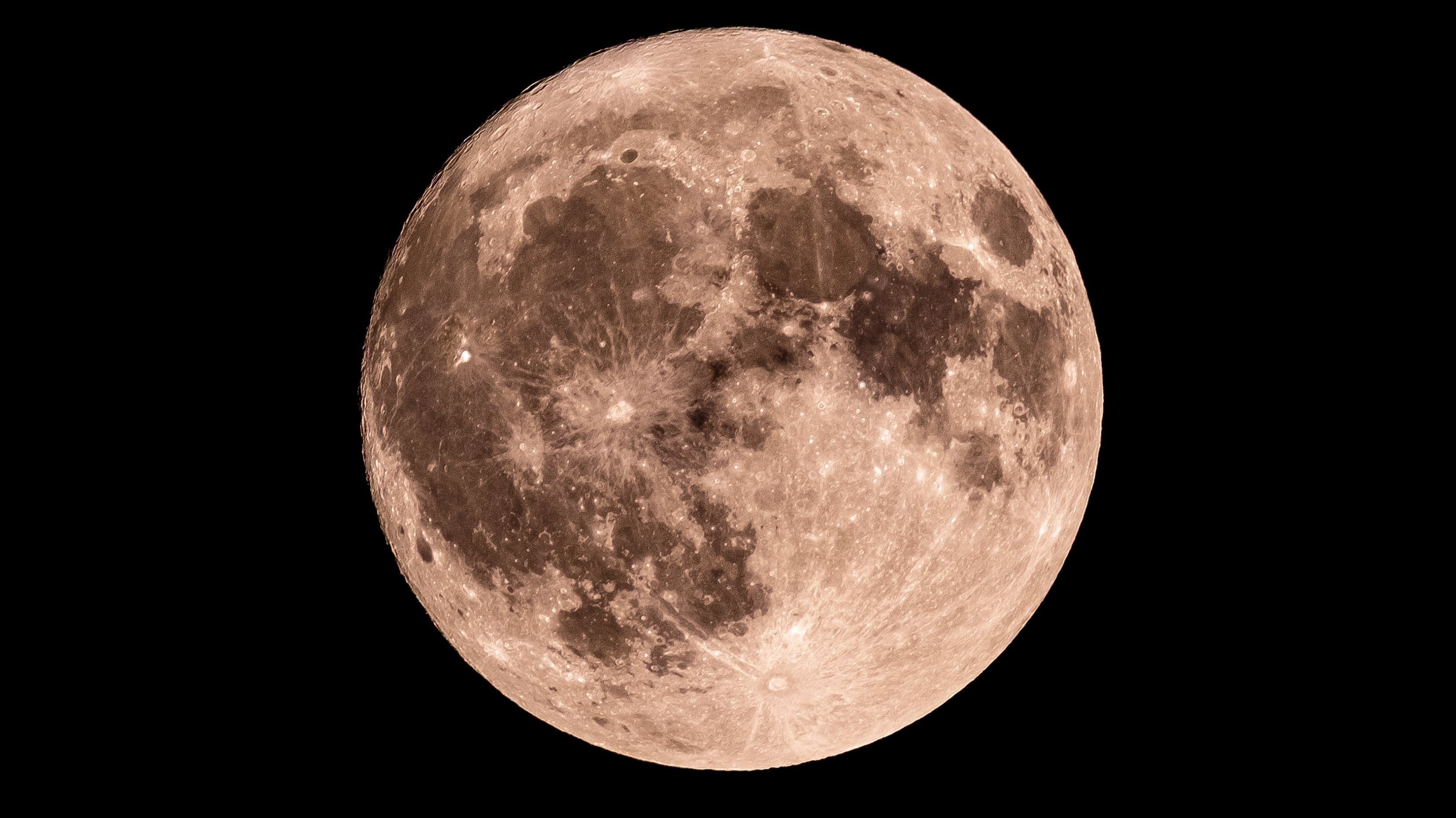 Moon Phase Today: What the Moon Looks Like on June 7, 2025