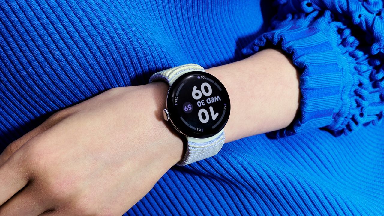 Wear OS Smartwatches Just Gained a Must-Have Watch Face for World Cup Fans