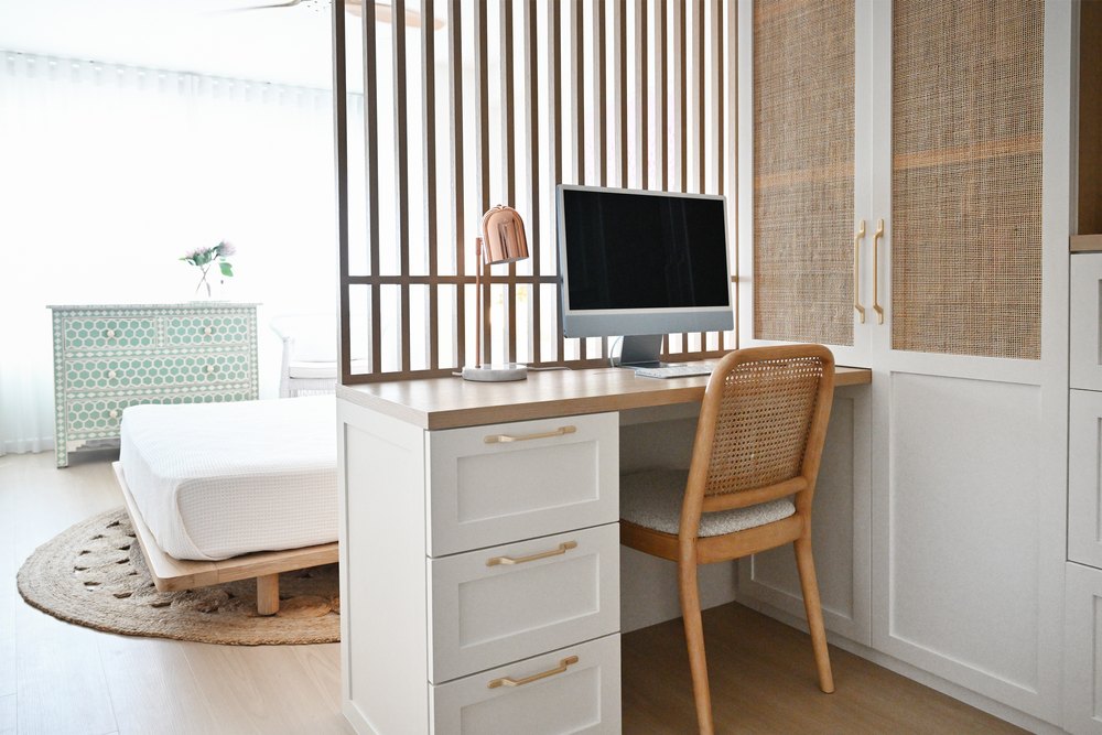 Ditch the Home Office: Returning to the Commute Can Make You Happier and Richer