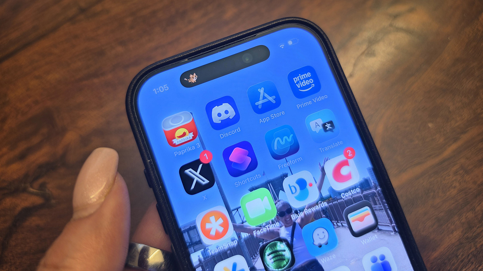 4 Things You Probably Didn't Know the iPhone's Dynamic Island Could Do