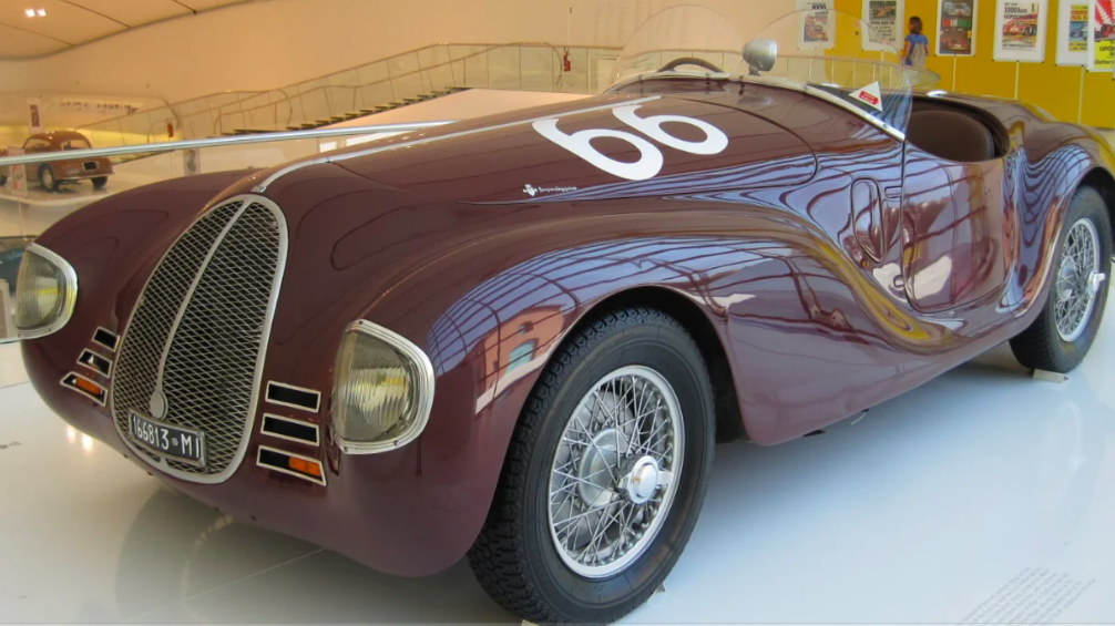 La première Ferrari de l'histoire : l'Auto Avio Costruzioni 815 de 1939