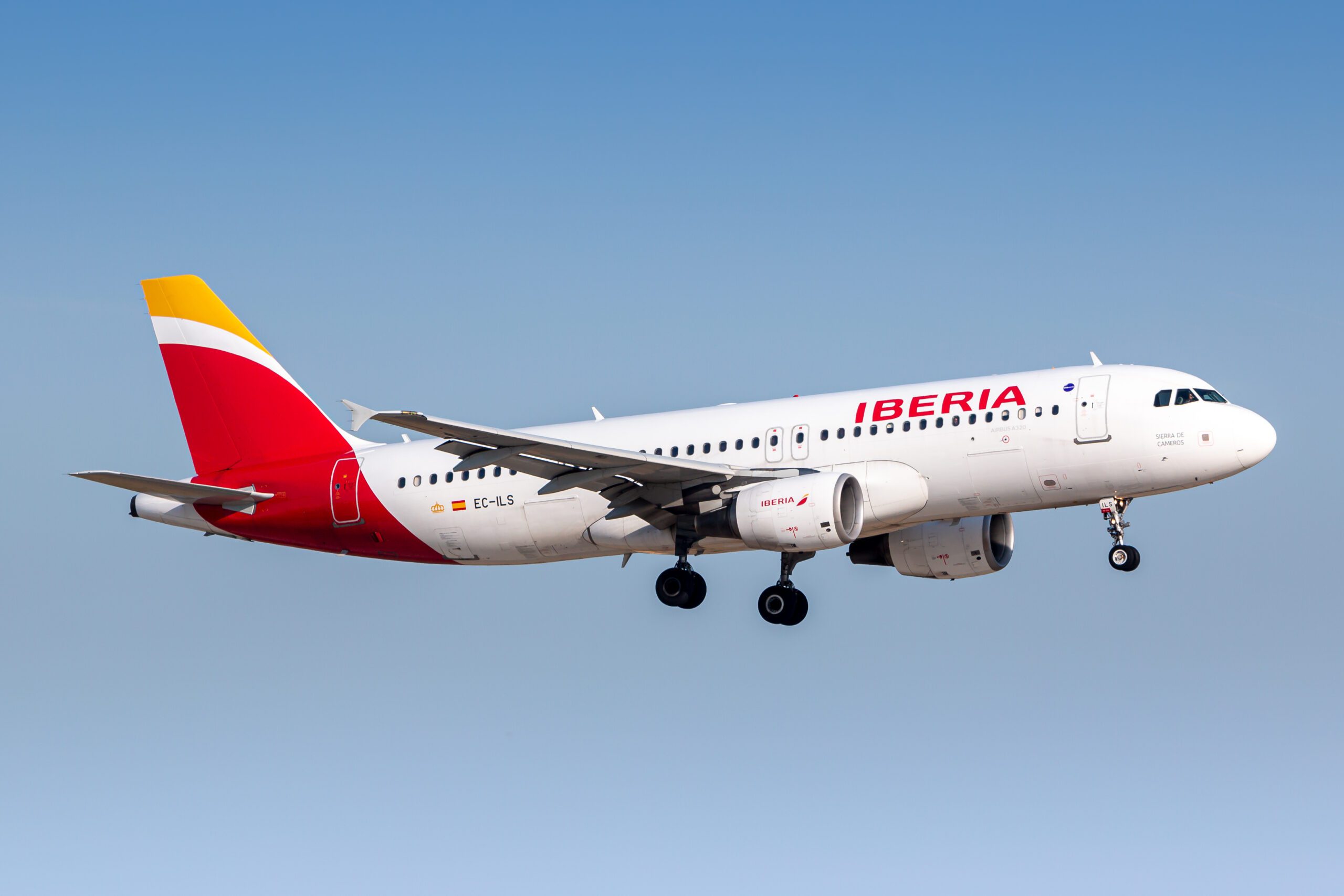 Spanish Flag Carrier Iberia Has Already Changed Hand Baggage Terminology to Comply With New European Rules