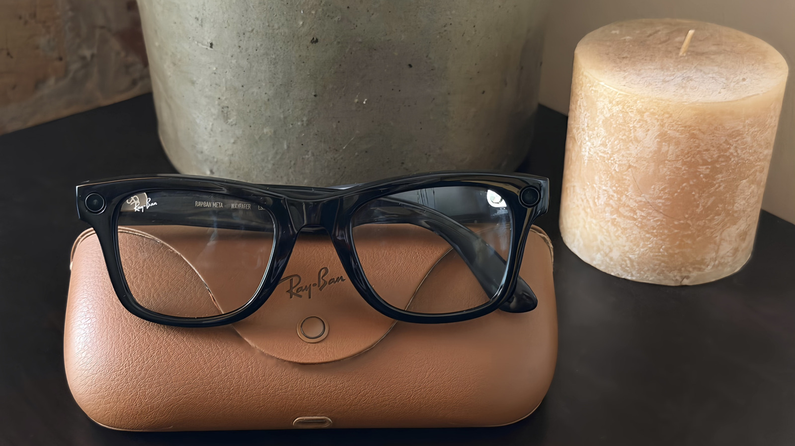 Is NFC Charging the Secret to Nicer-Looking Smartglasses?