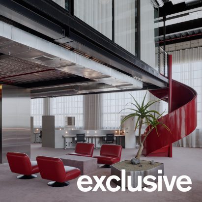 Charlap Hyman & Herrero Adds Custom Workstations to Futuristic LA Office