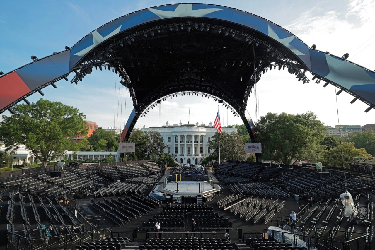 No, You Can't Stream the UFC Fight at the White House for Free