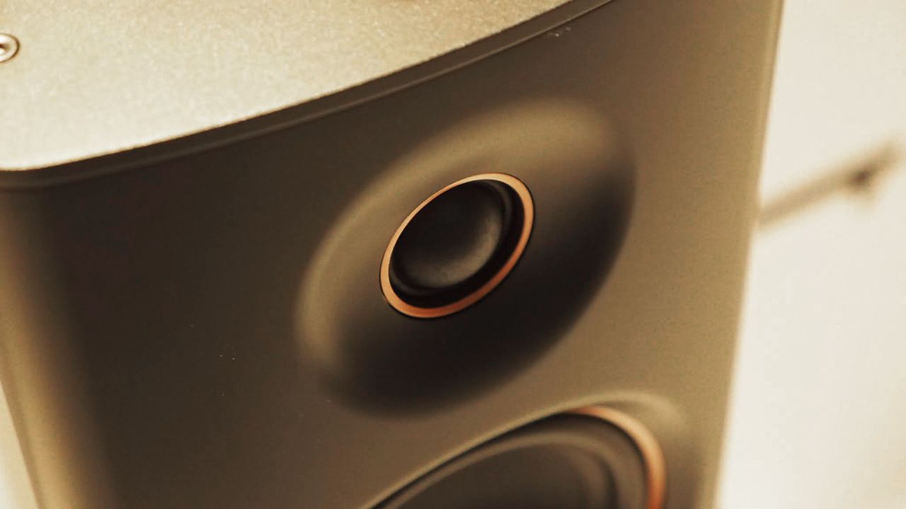 Powered Wireless Speakers: The Biggest Hi-Fi Trend of 2026