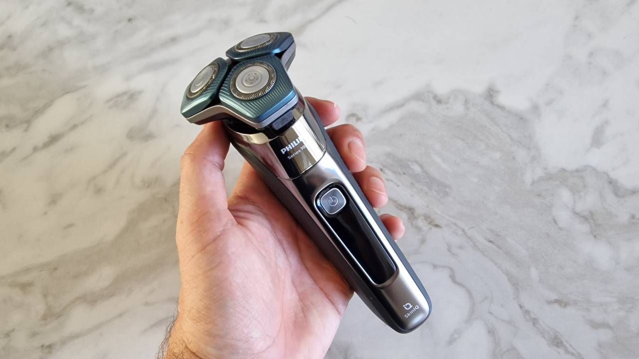 3 Tried and Tested Philips Shavers That Make Perfect Father's Day Gifts – Up to 71% Off!