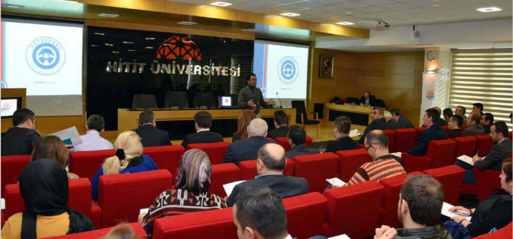 İleri Sürüş Teknikleri Eğitimleri: Güvenli ve Bilinçli Sürüşün Yolu