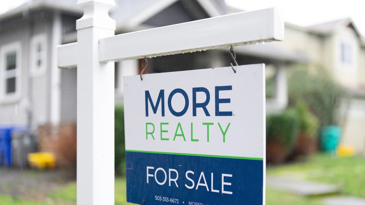 Long-Term Mortgage Rate Hits 6.52%, Hovering Near Its 2025 High