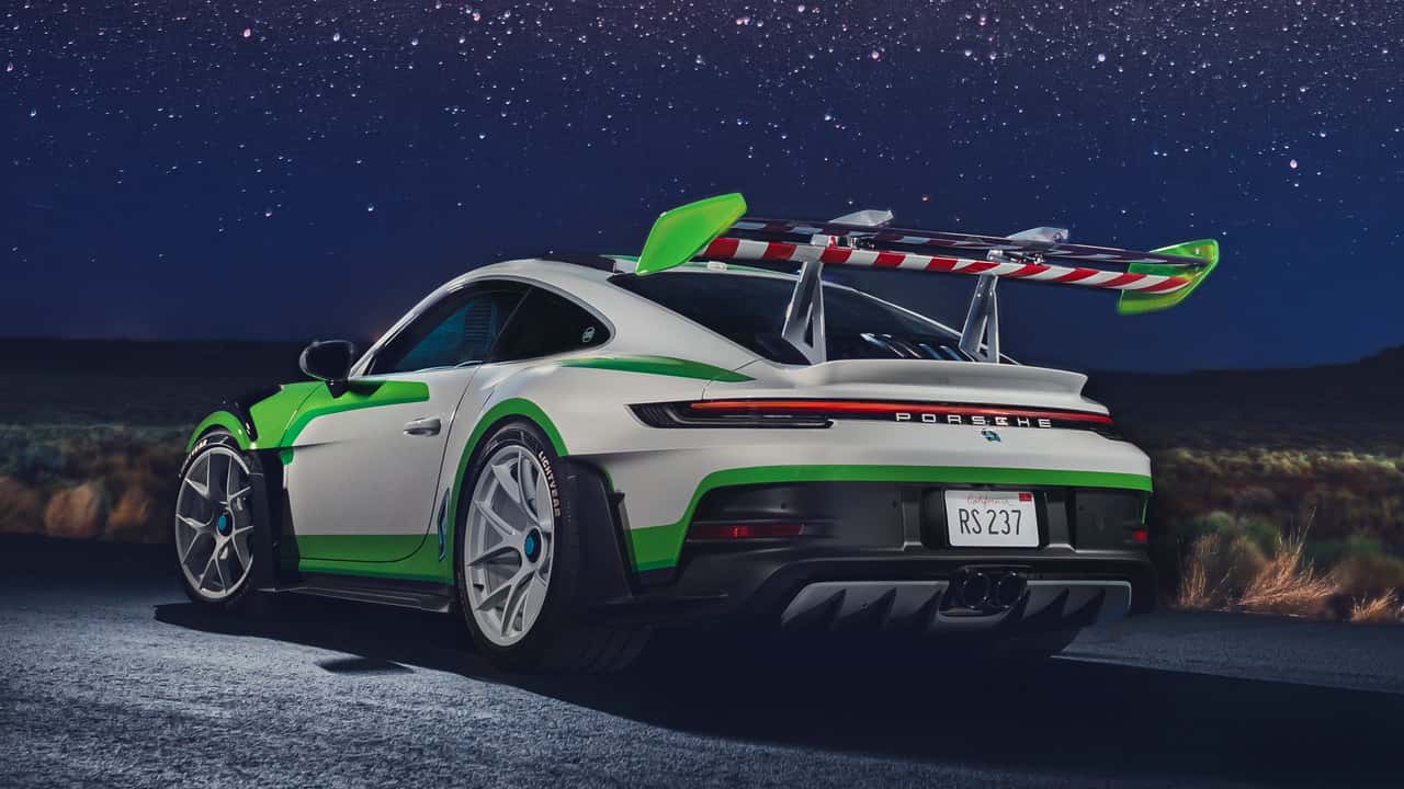 Porsche transforme Buzz, Jessie et Woody en vraies Porsche 911 pour Toy Story 5