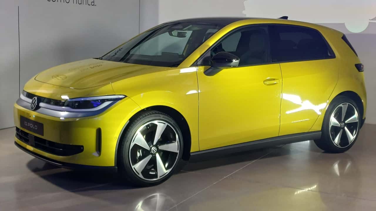 Ex-American Airlines A330 Stored Since 2020 Joins Israir For New York Launch