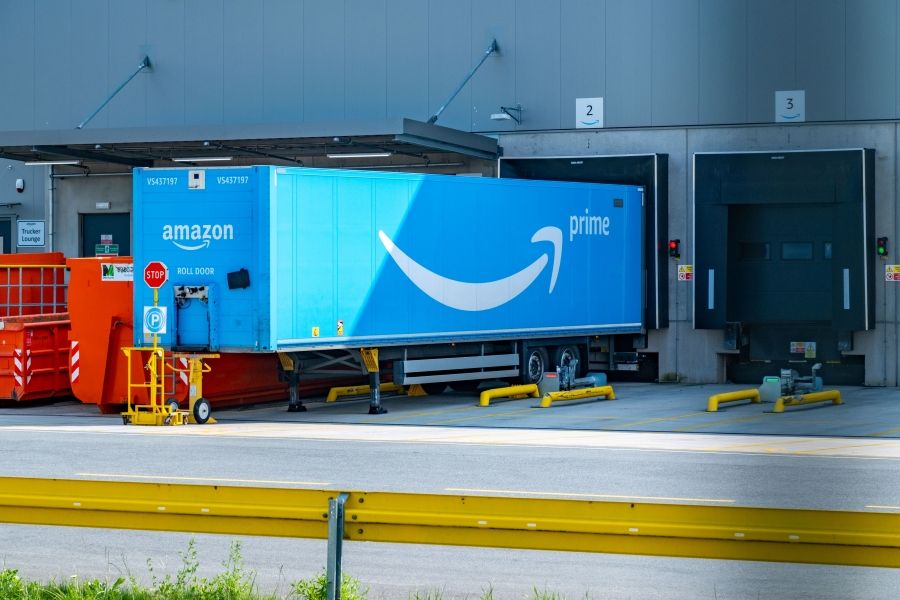 Amazon Launches LTL Freight Service: What It Means for Logistics Providers and Brokers