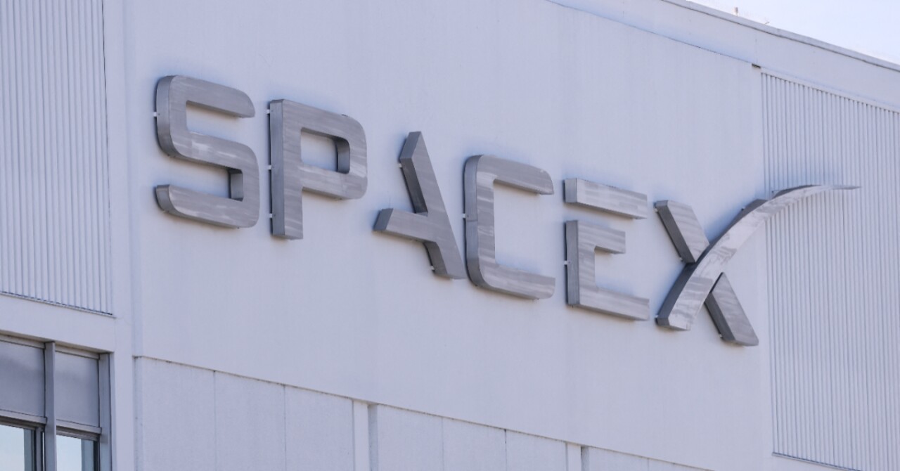 SpaceX Signs Billion-Dollar Contract with Google Ahead of Historic IPO