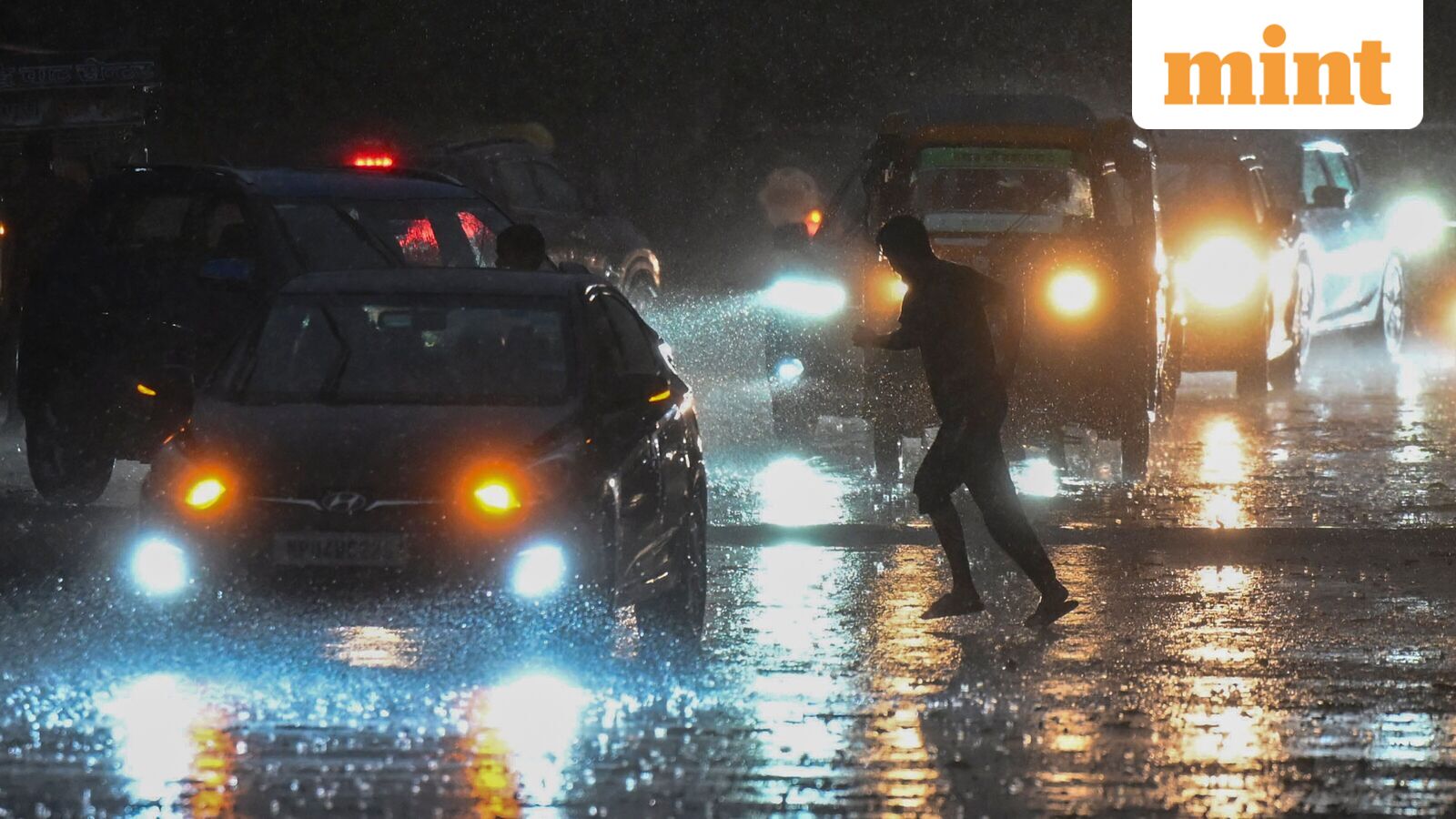 Weather Today: Rainfall Alerts for Bengaluru, Kerala, Tamil Nadu as Southwest Monsoon Advances Across India