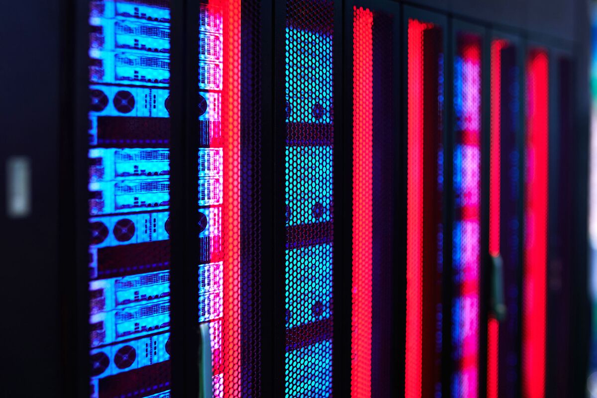 BrandSafway's Data Center Pivot: How the Scaffolding Giant's Bold Bet Is Squeezing Margins