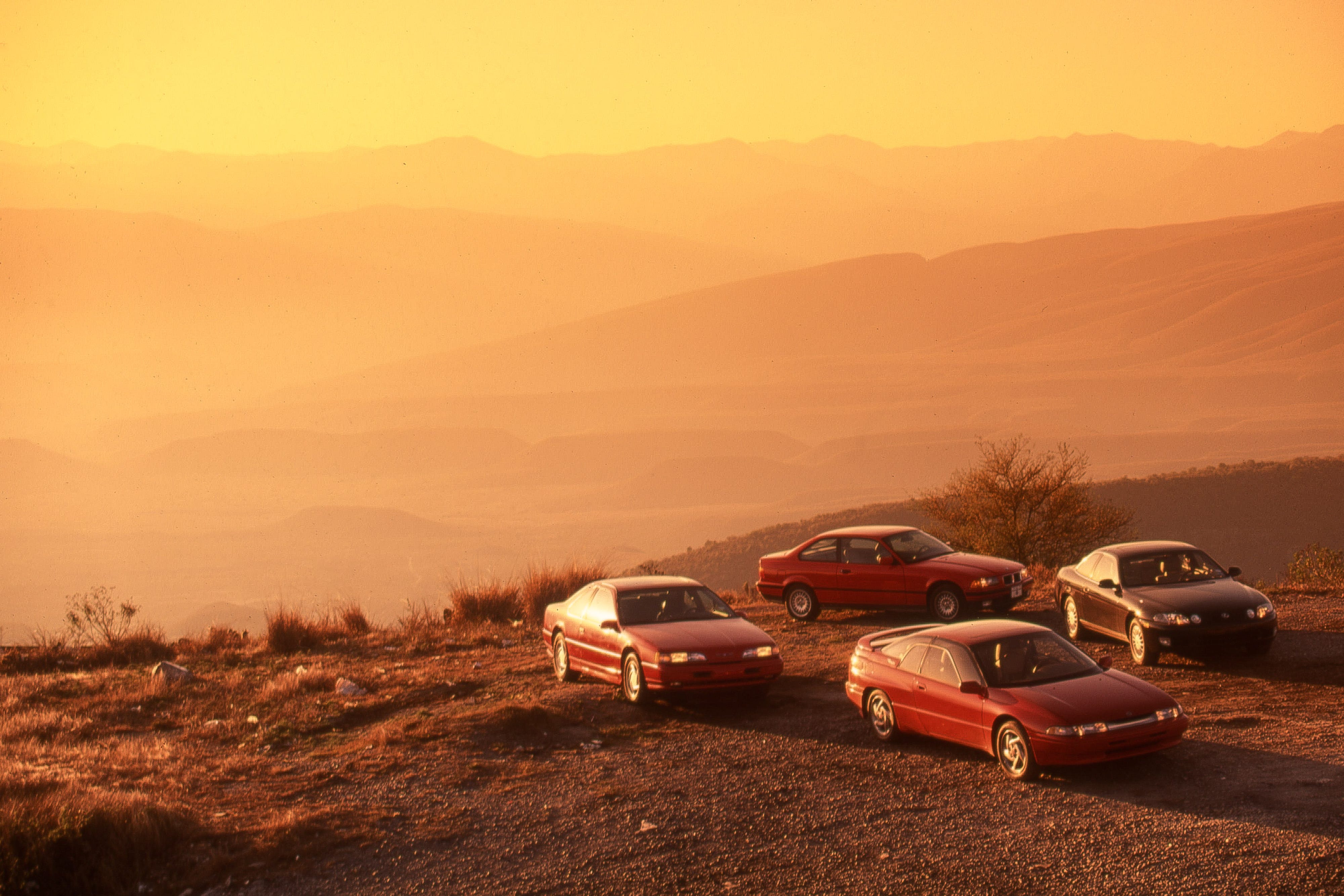 1993 Coupe Comparison Test in Mexico: Ford Thunderbird SC vs Subaru SVX vs Lexus SC300 vs BMW 325is