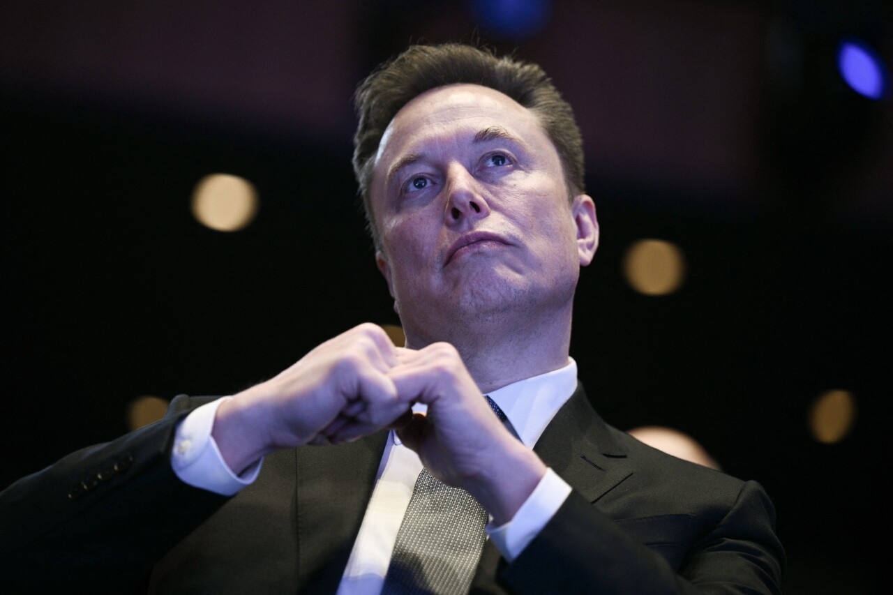 Elon Musk Becomes World's First Trillionaire as SpaceX Stock Surges 30% in Historic IPO