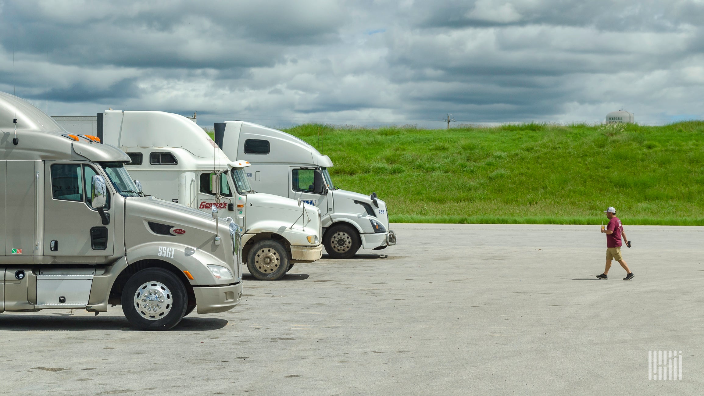 Trucking Jobs Drop in May 2025: What the Numbers Really Mean for the Freight Industry