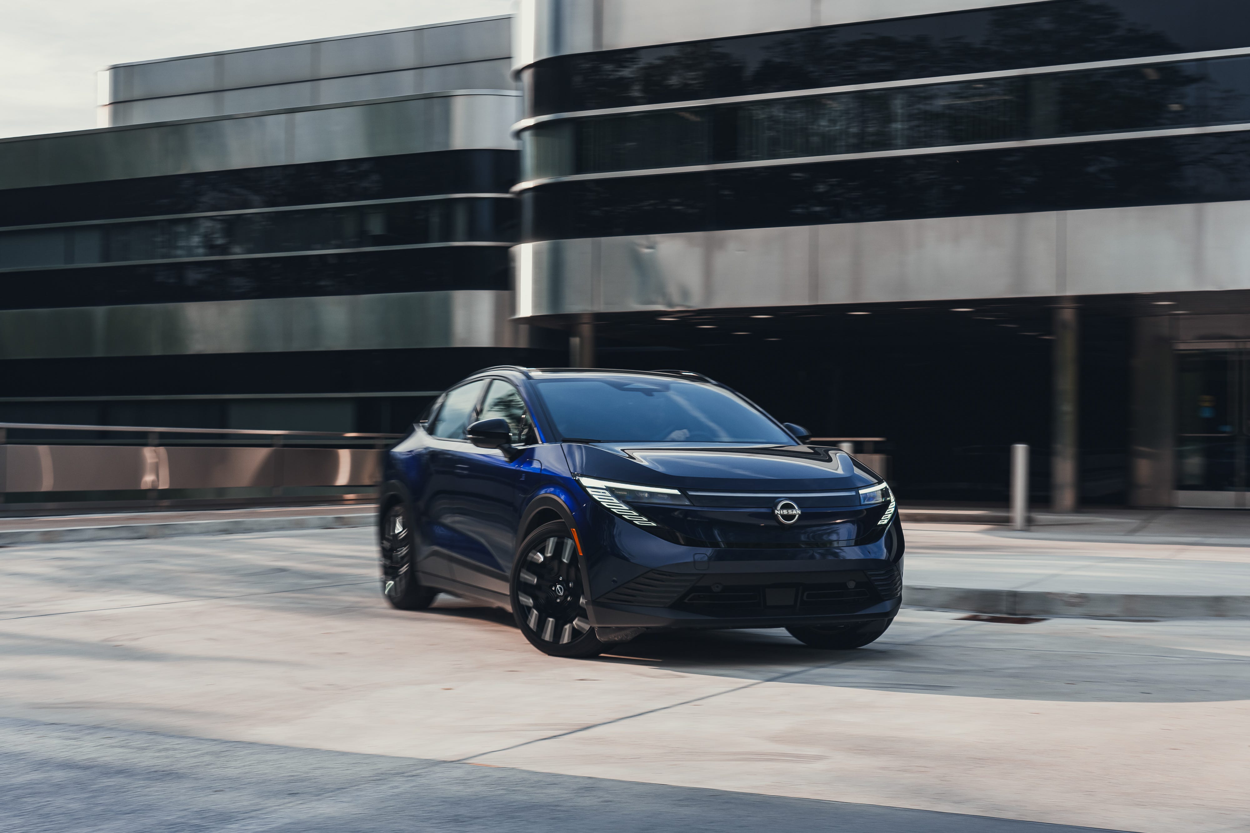 2026 Nissan Leaf Platinum+: A Complete Look at the Exterior Design