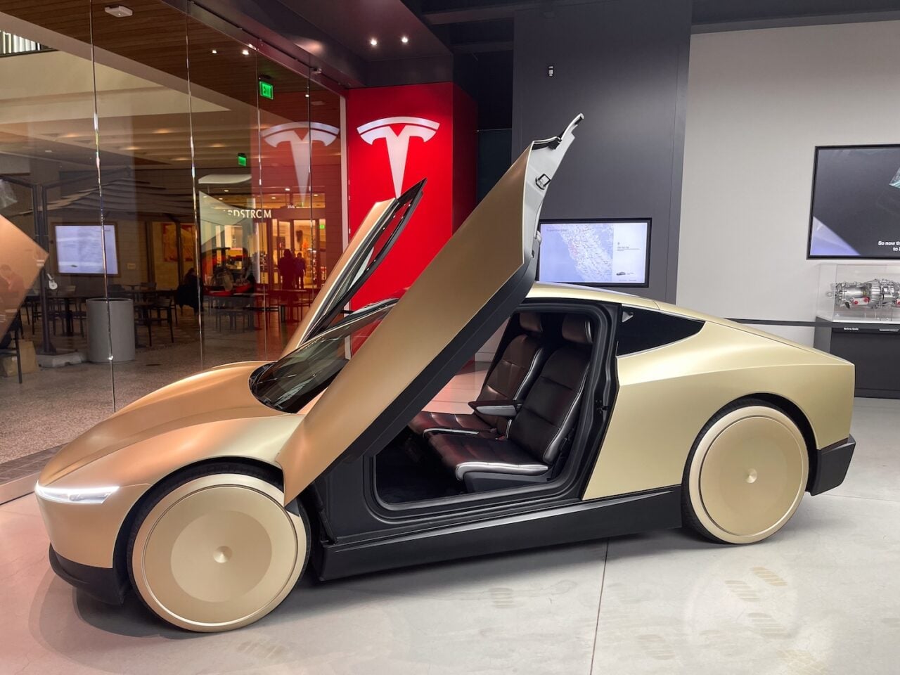 Tesla's Cybercab May Be Its Most Efficient EV Yet, Despite a Very Slow Rollout of Its Robotaxi Service