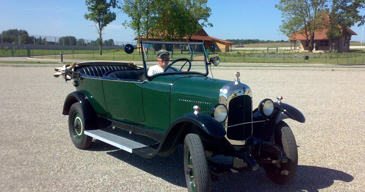 24 Heures du Mans : à 75 ans, il mène la parade des pilotes depuis 30 ans avec sa Torpédo B12 de 1922