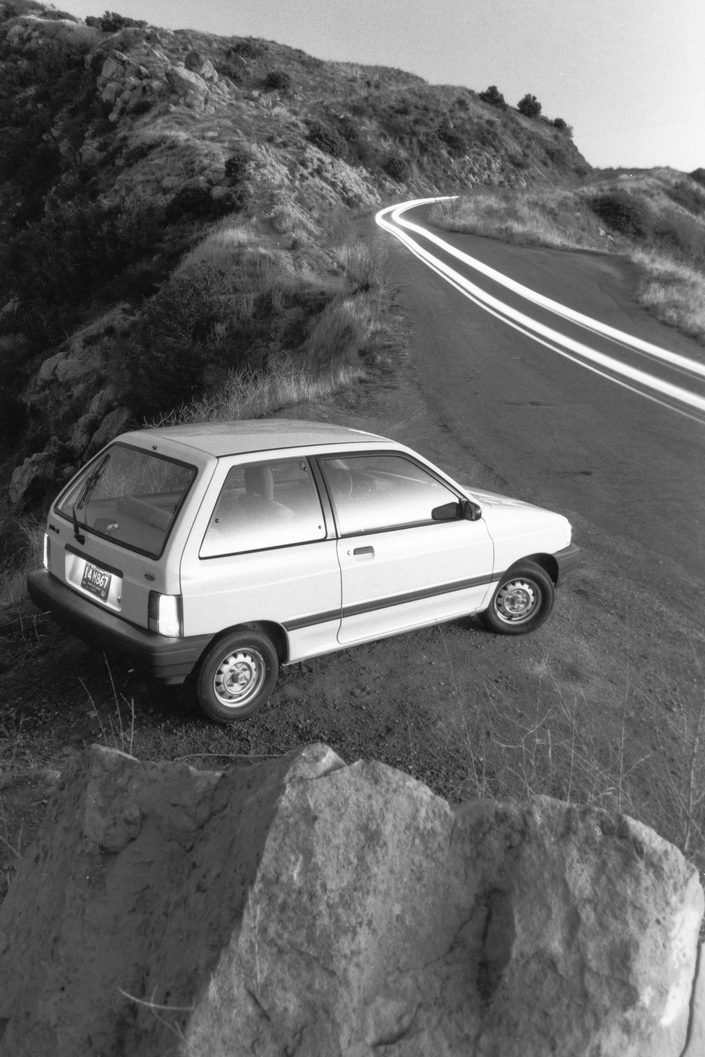 1987 Ford Festiva LX: A Complete Visual Guide to Interior and Exterior Design
