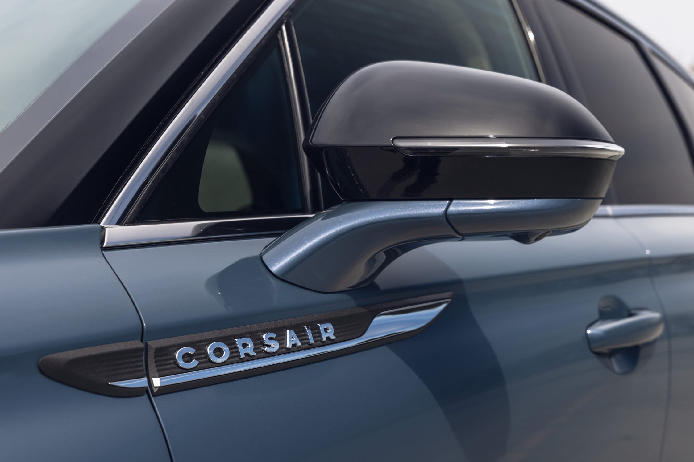 Looks Like This Popular Lincoln SUV Isn't Dying After All