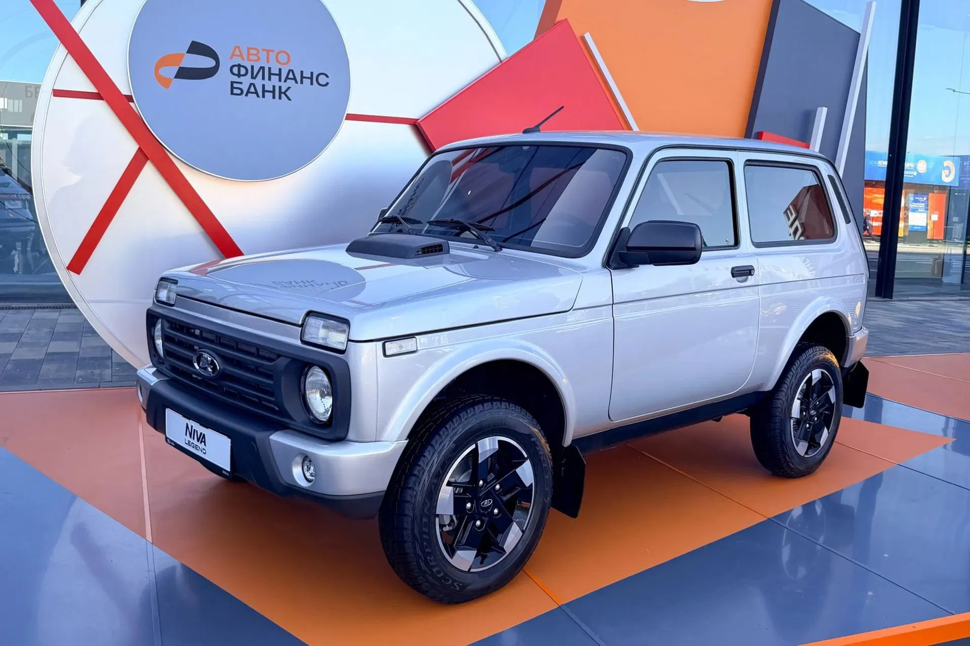 Airbag, écran multimédia : le Lada Niva fait sa révolution tardive en Russie