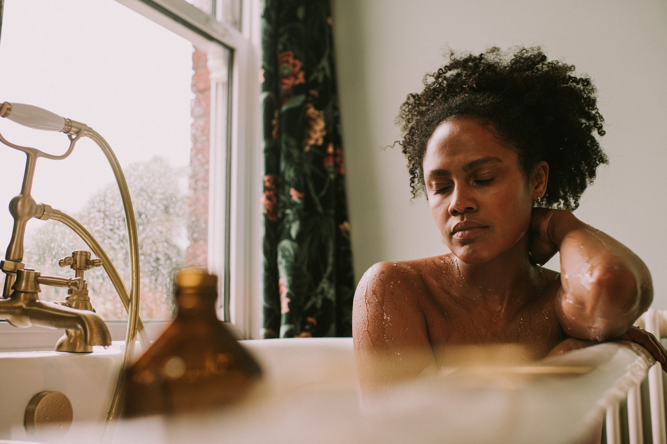 4 Skin Soothers When You Have Chronic Hives