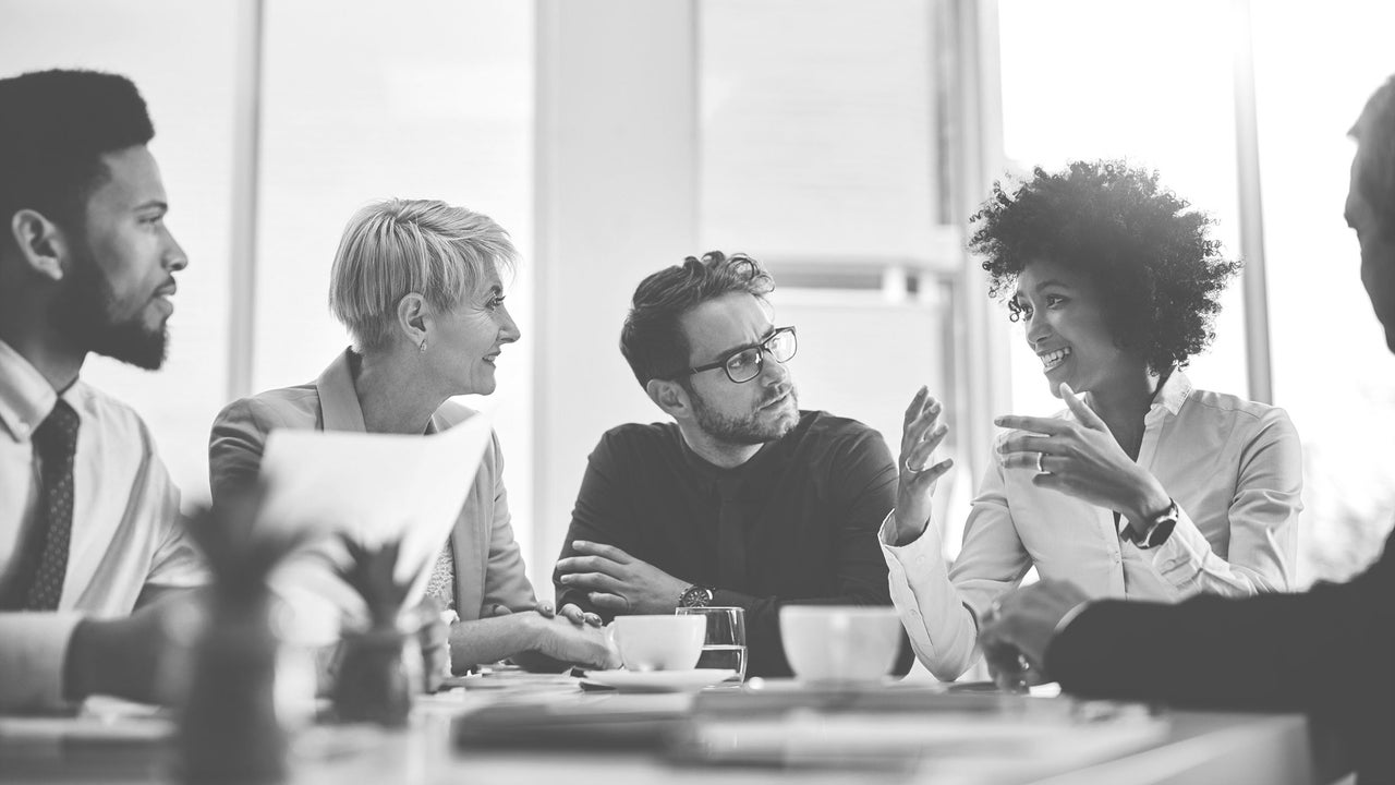 Phone Bans at Work: How No-Phone Meeting Policies Are Transforming Workplace Culture
