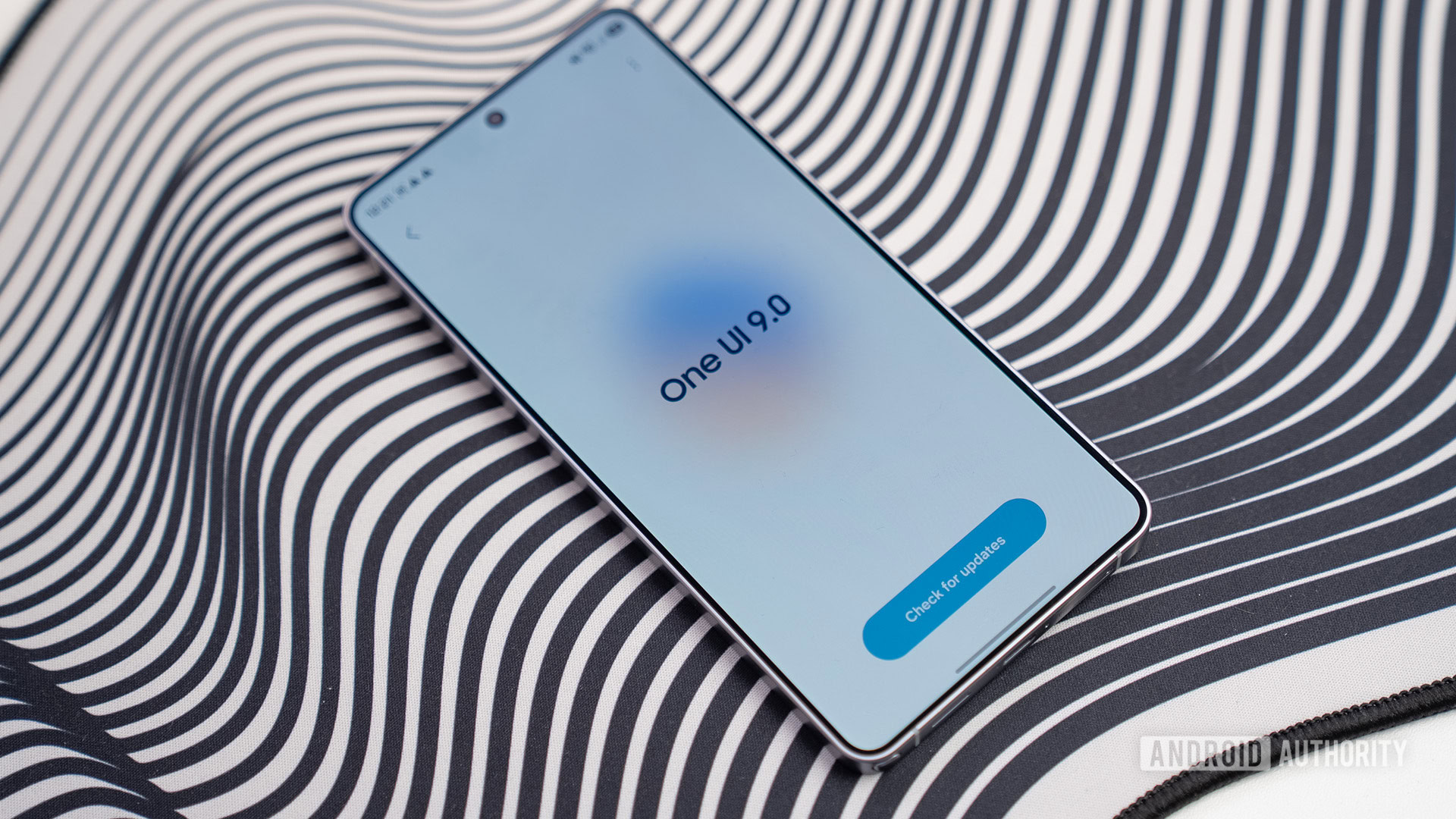 One UI 9 Finally Brings Network Speed Indicator to Samsung Galaxy Status Bar
