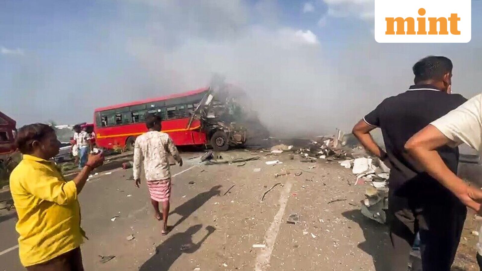 PM Modi Announces ₹2 Lakh Ex-Gratia to Kin of 7 Killed in Surat Bus Collision