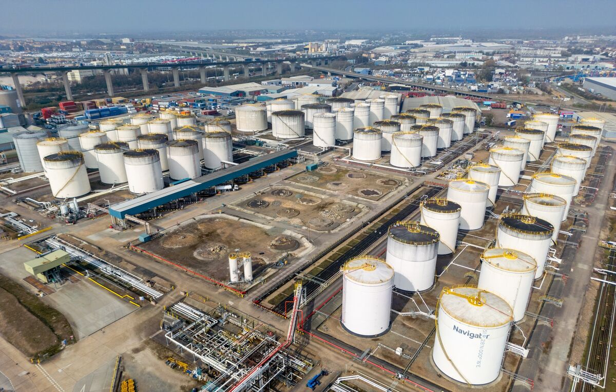 Oil Extends Advance as US-Iran Peace Talk Progress Stalls
