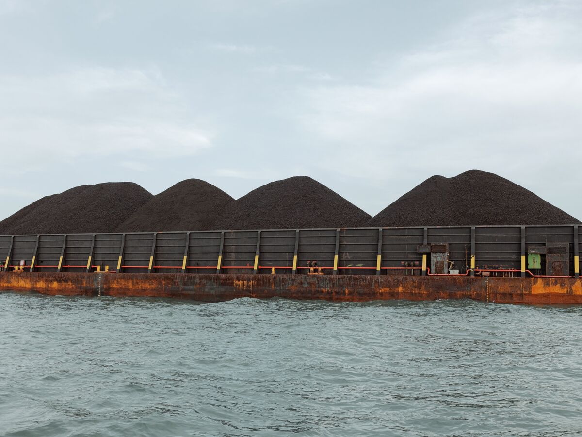 Asia Coal Prices Rise to 22-Month High on Indonesia Export Rules